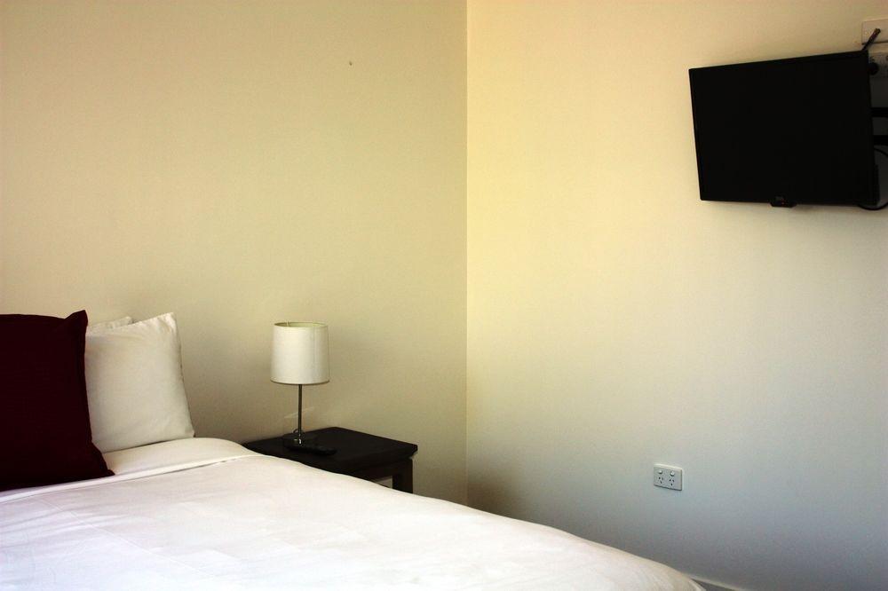 Phillip Island Off-Track Accommodation Cowes Exterior photo