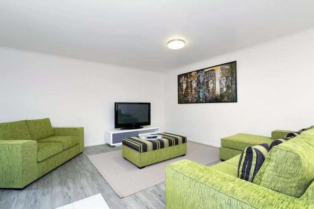 Phillip Island Off-Track Accommodation Cowes Exterior photo