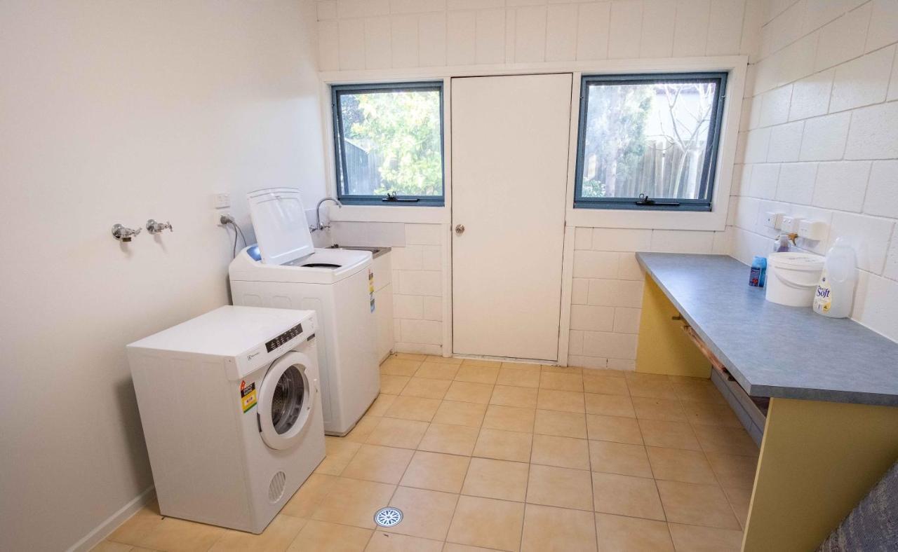 Phillip Island Off-Track Accommodation Cowes Exterior photo