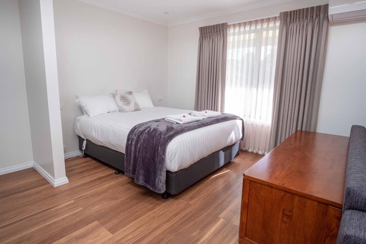 Phillip Island Off-Track Accommodation Cowes Exterior photo